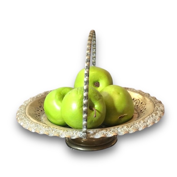 VINTAGE SILVER plated oval bowl or basket with fold down handle - Picture 11 of 15